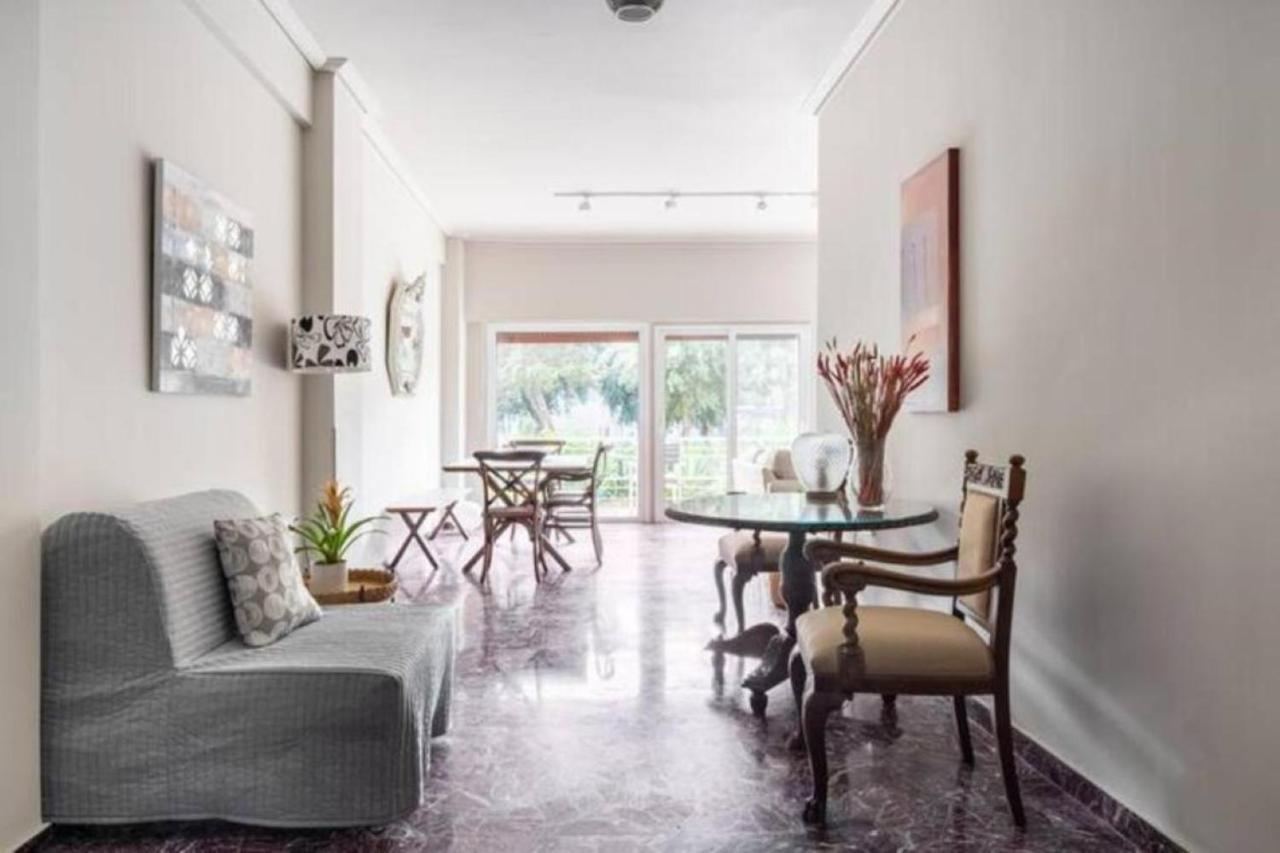 Flisvos Marina Refurbished Apartment 아테네 외부 사진