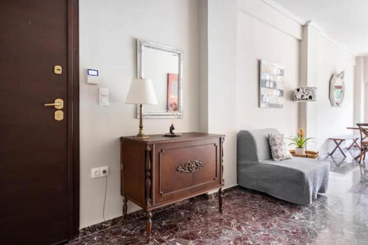 Flisvos Marina Refurbished Apartment 아테네 외부 사진