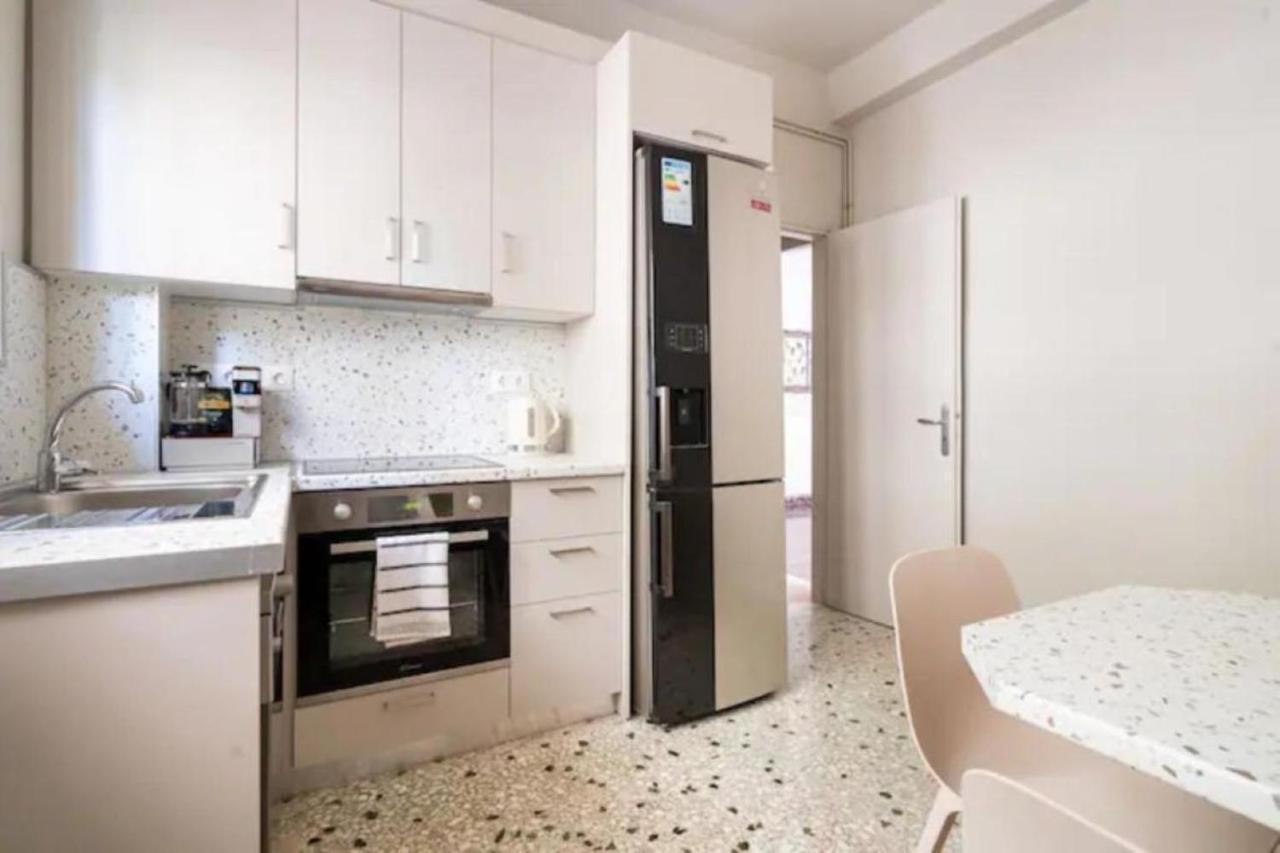 Flisvos Marina Refurbished Apartment 아테네 외부 사진