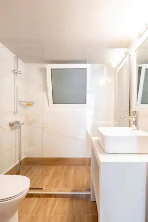 Flisvos Marina Refurbished Apartment 아테네 외부 사진